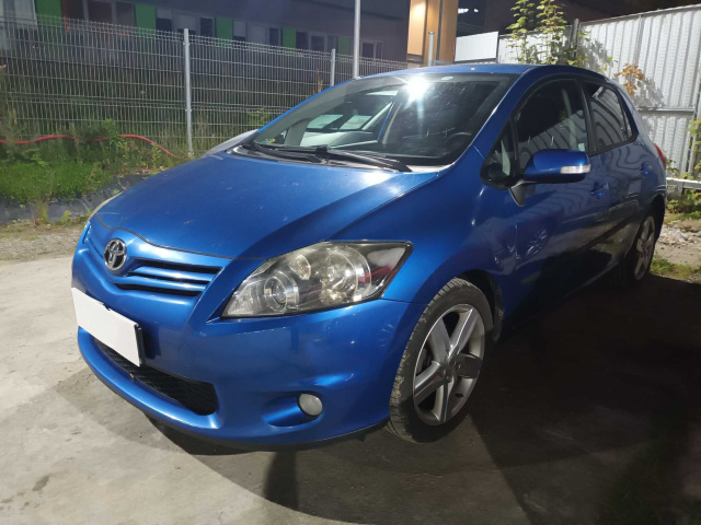 Toyota Auris 2011