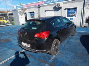Opel Astra - 2014