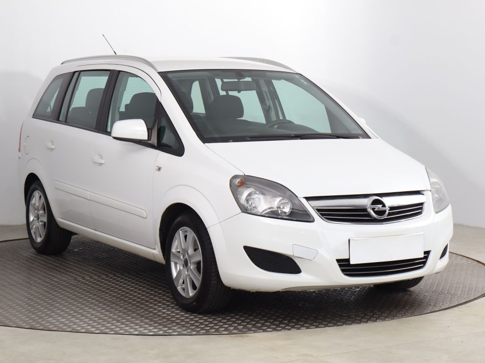 Opel Zafira - 2013