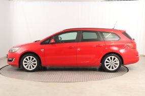 Opel Astra - 2012