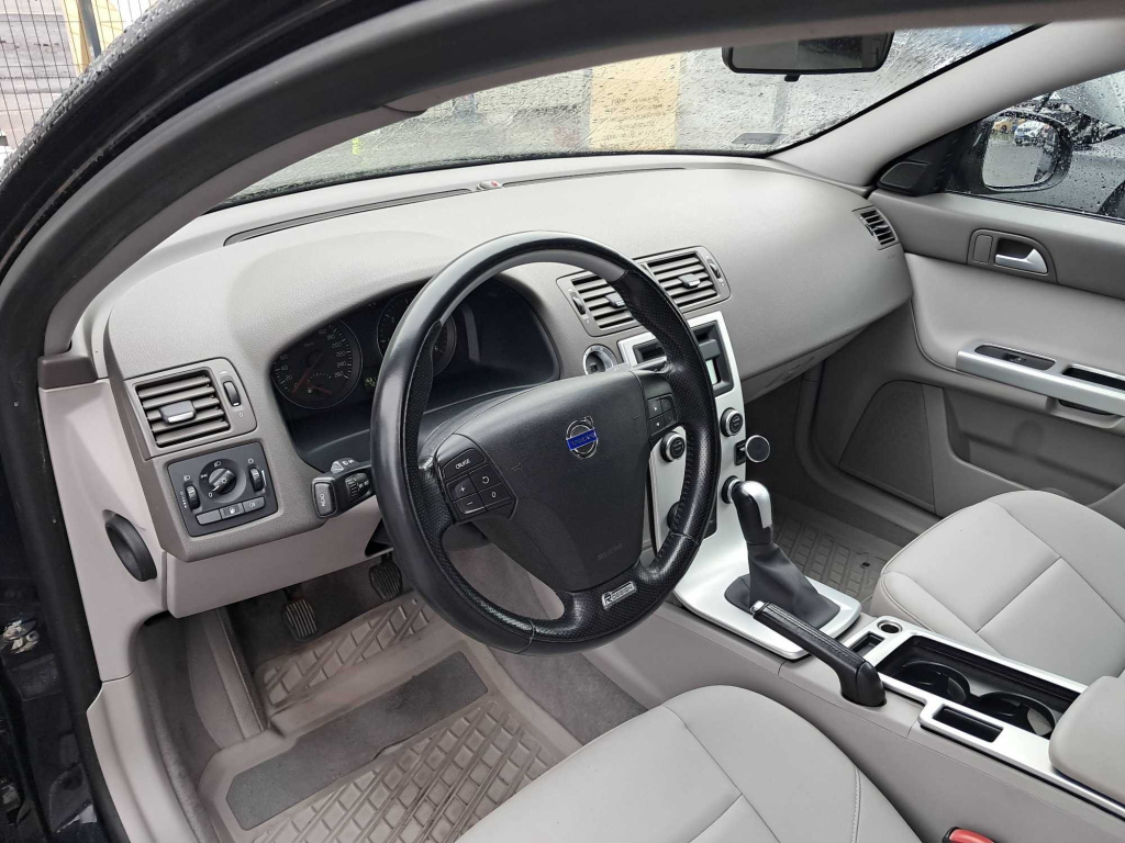 Volvo S40