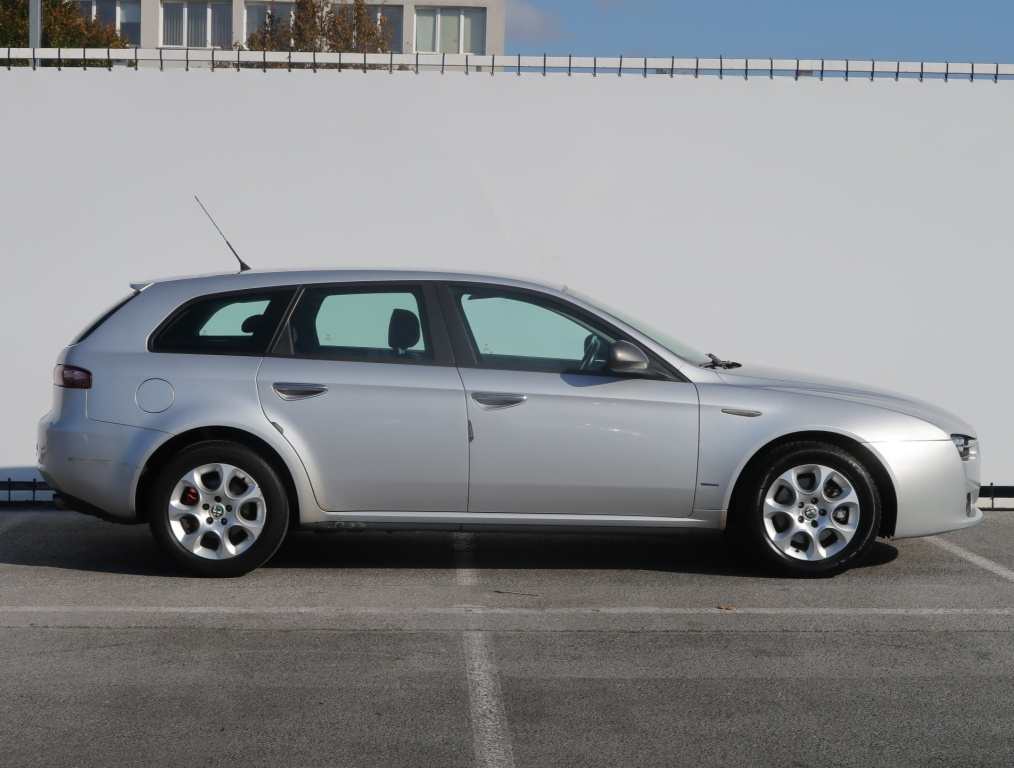 Alfa Romeo 159