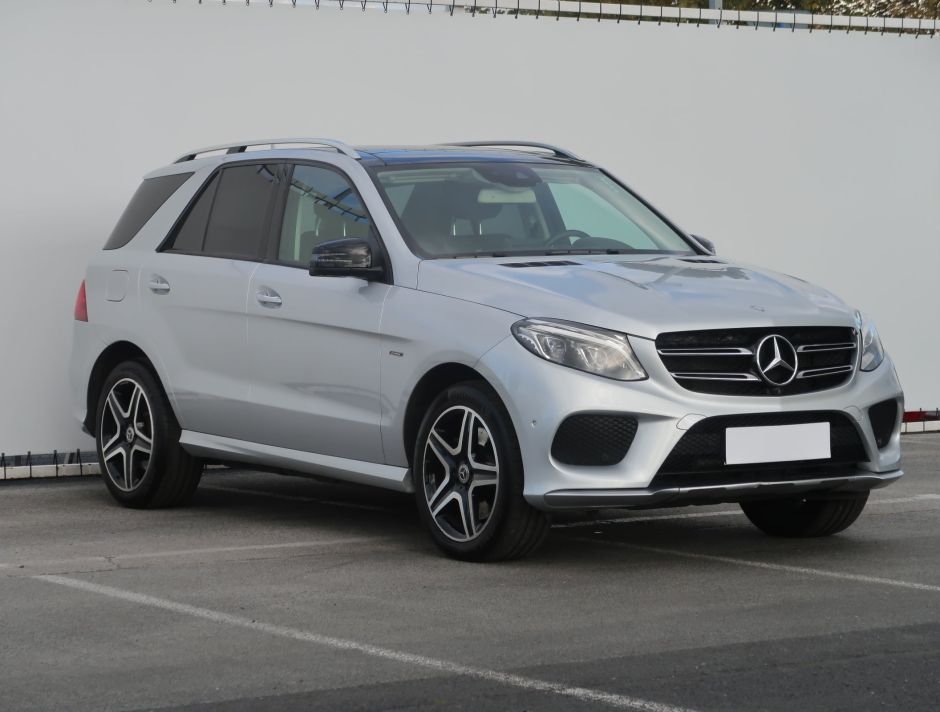 Mercedes-Benz GLE - 2016