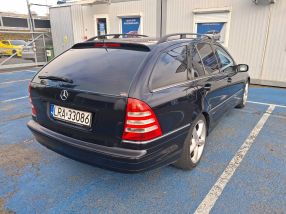 Mercedes-Benz C - 2004