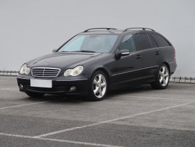 Mercedes-Benz C - 2004