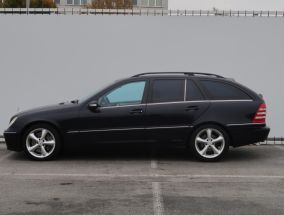 Mercedes-Benz C - 2004