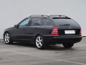 Mercedes-Benz C - 2004