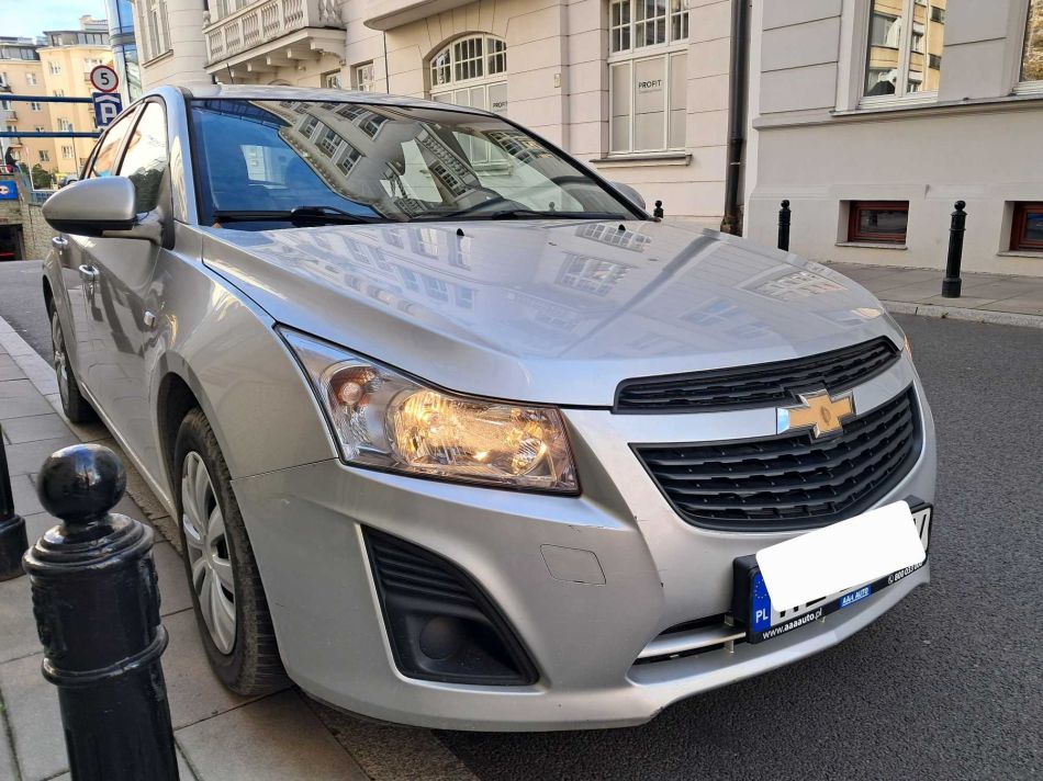 Chevrolet Cruze - 2012