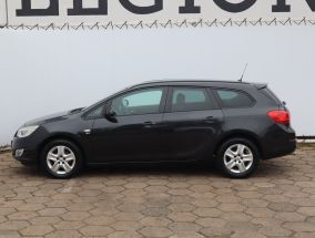 Opel Astra - 2012