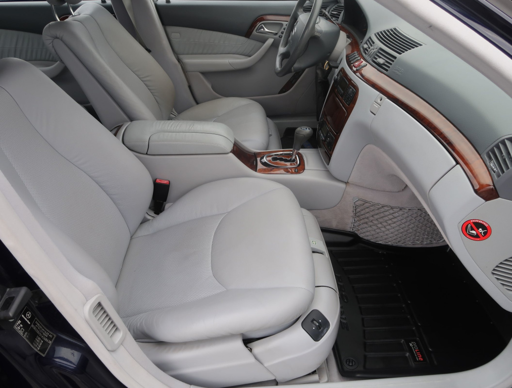 Mercedes-Benz S