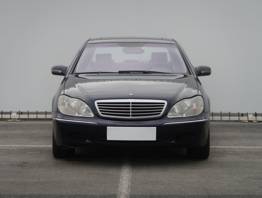 Mercedes-Benz S