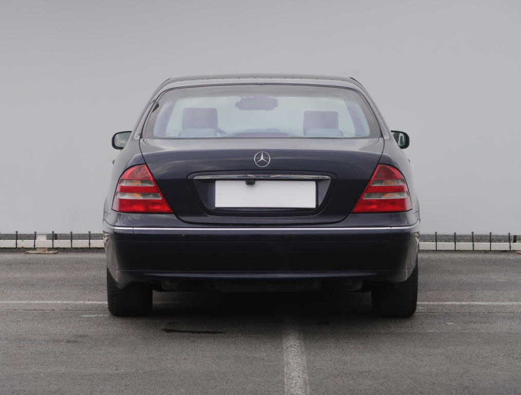 Mercedes-Benz S