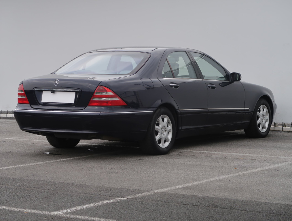 Mercedes-Benz S