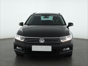 Volkswagen Passat - 2015