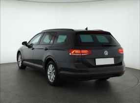 Volkswagen Passat - 2015