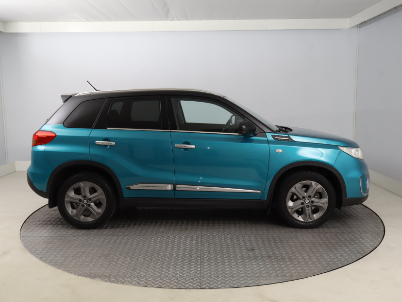 Suzuki Vitara, 2015