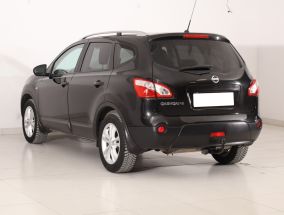 Nissan Qashqai+2 - 2010