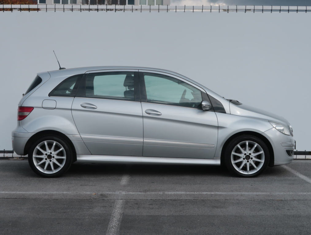 Mercedes-Benz B