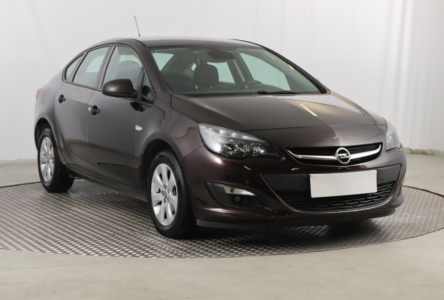 Opel Astra 2015