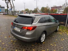 Opel Astra - 2016