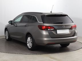 Opel Astra - 2016