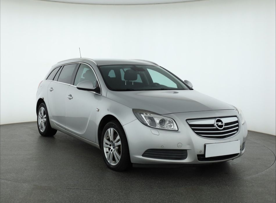 Opel Insignia - 2011