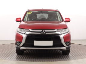 Mitsubishi Outlander - 2016