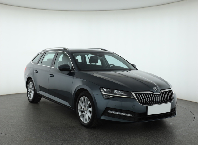 Skoda Superb 2021