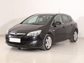 Opel Astra - 2011