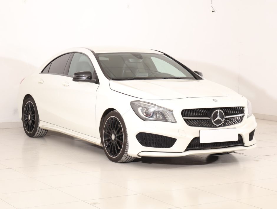 Mercedes-Benz CLA - 2015