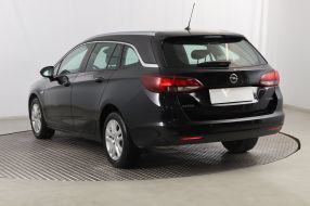 Opel Astra - 2017