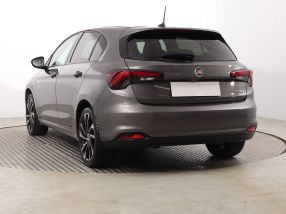 Fiat Tipo - 2021