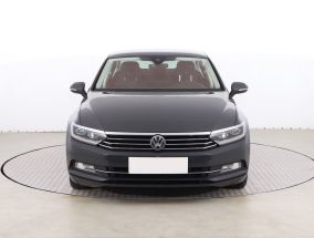 Volkswagen Passat - 2015