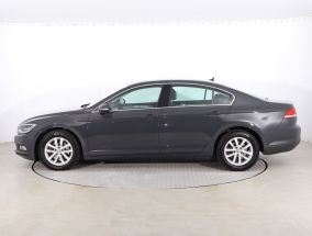 Volkswagen Passat - 2015