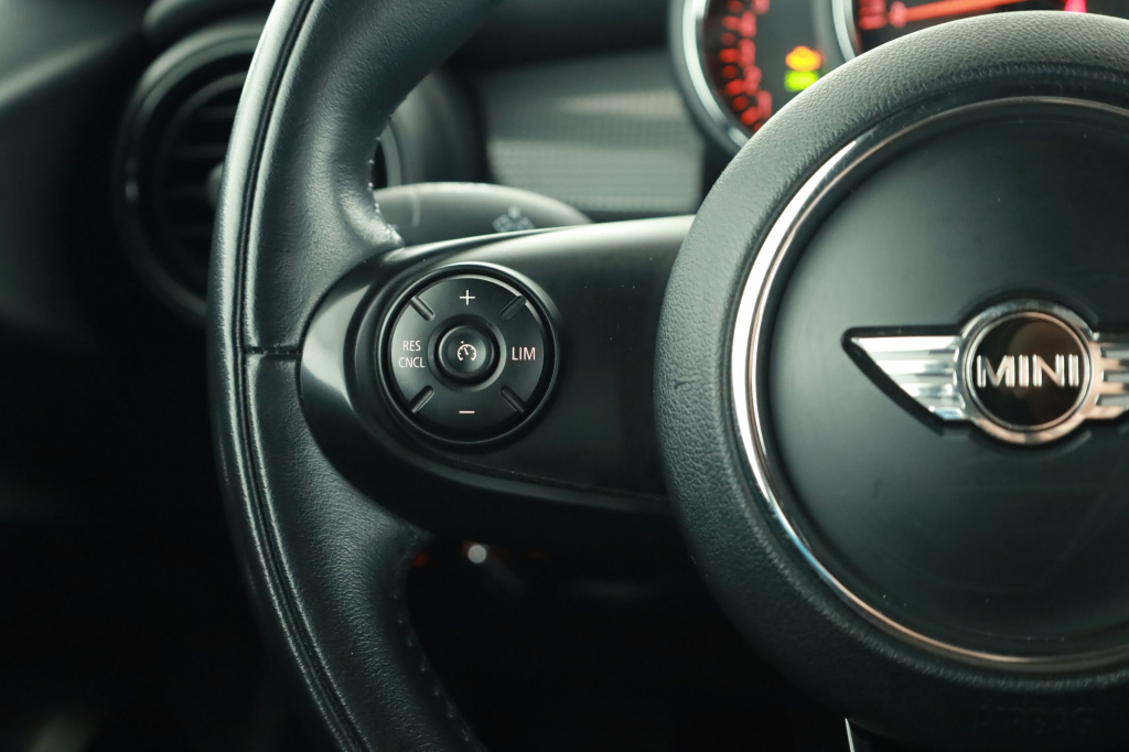 MINI 3-door
