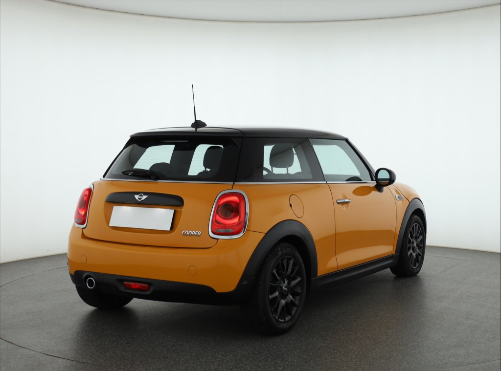 MINI 3-door