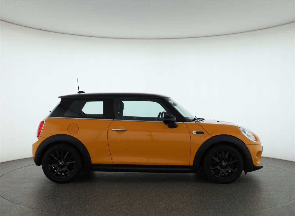 MINI 3-door