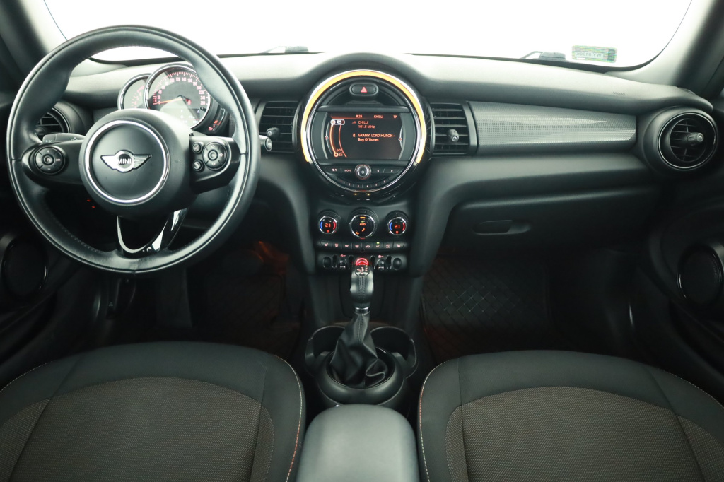 MINI 3-door