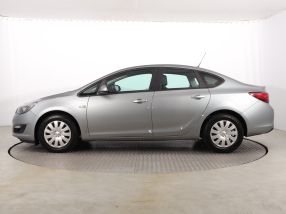 Opel Astra - 2014