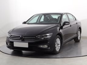 Volkswagen Passat - 2021