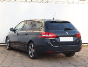 Peugeot 308 - 2015