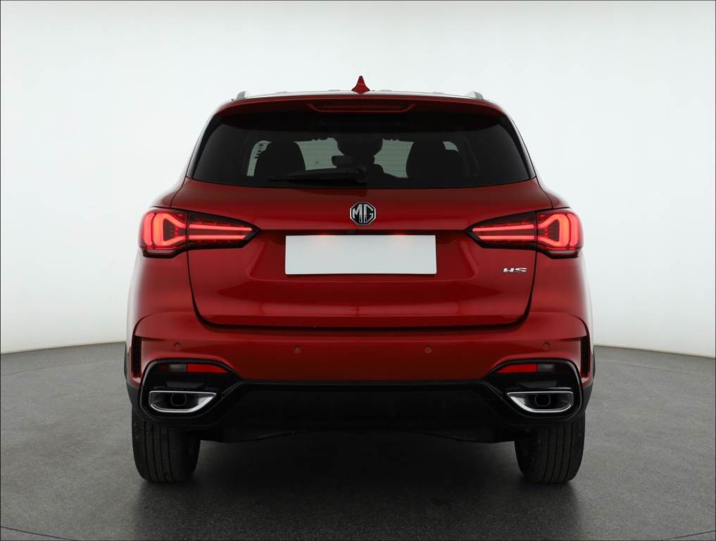 MG HS