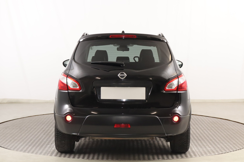 Nissan Qashqai+2