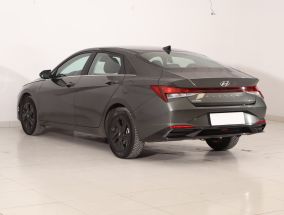 Hyundai Elantra - 2021