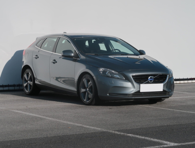 Volvo V40 2015