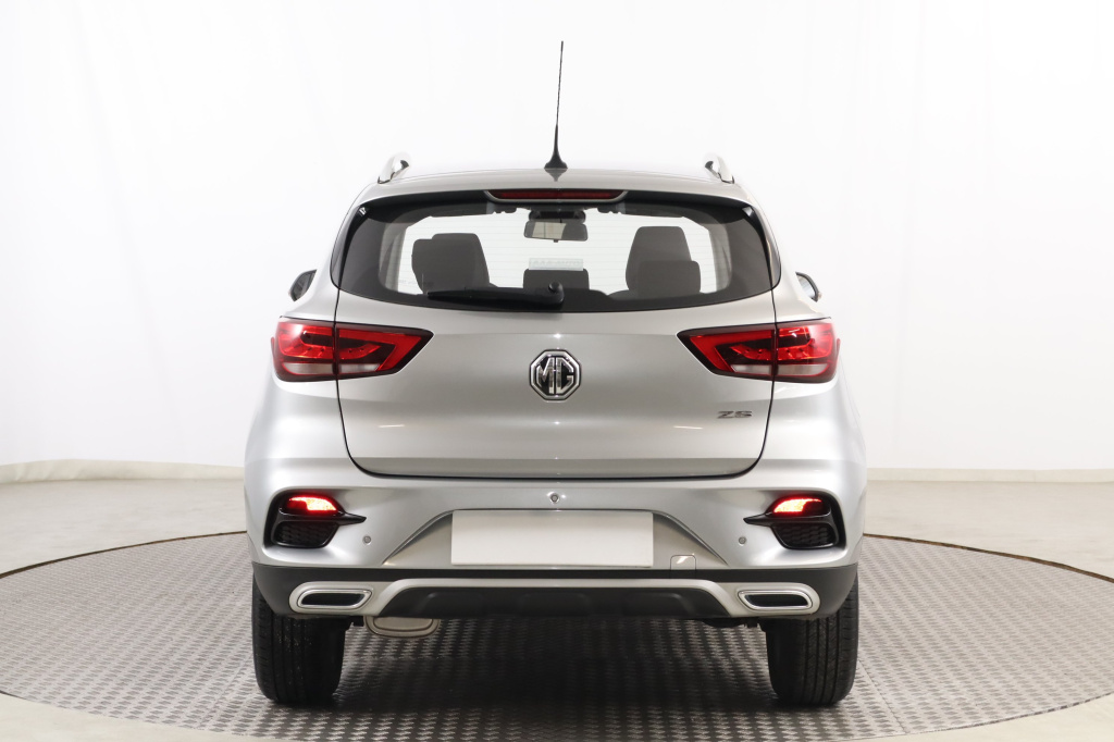 MG ZS SUV