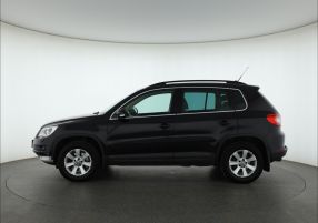 Volkswagen Tiguan - 2010