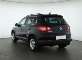 Volkswagen Tiguan - 2010