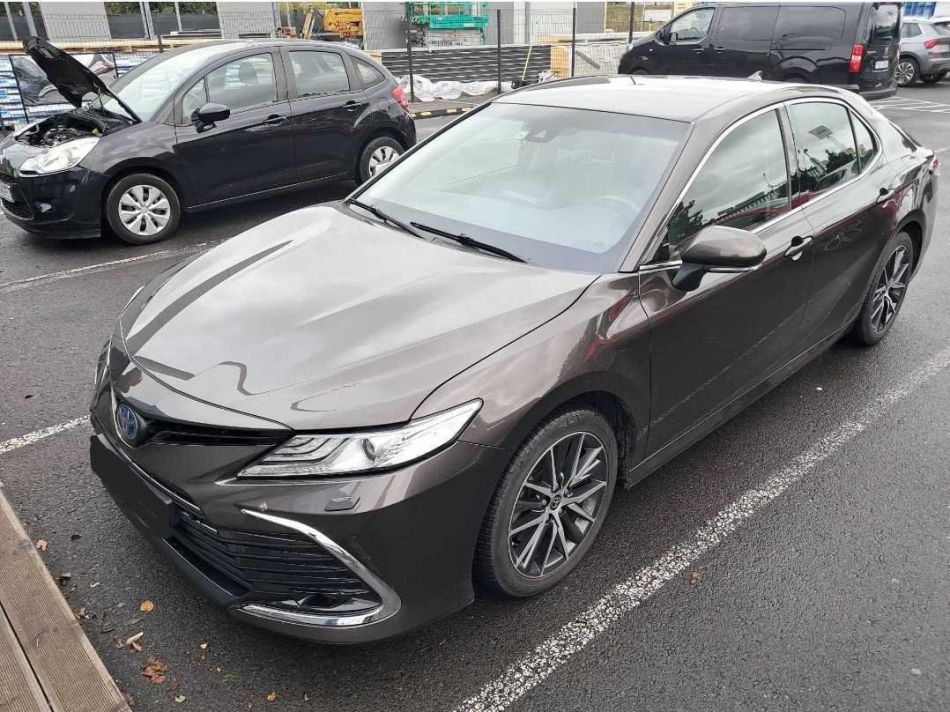 Toyota Camry - 2021