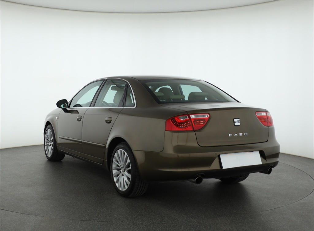 Seat Exeo